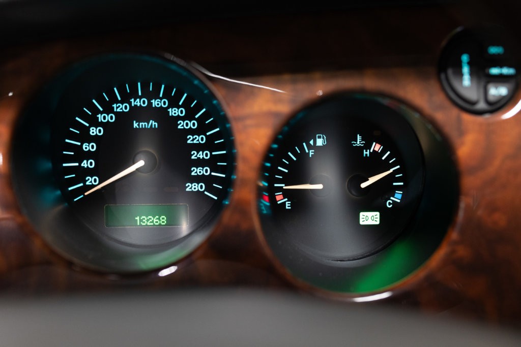 Jaguar XK8 Grise 13K Interieur 24