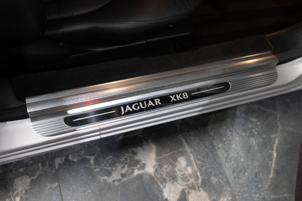 Jaguar XK8 Grise 13K Interieur 9