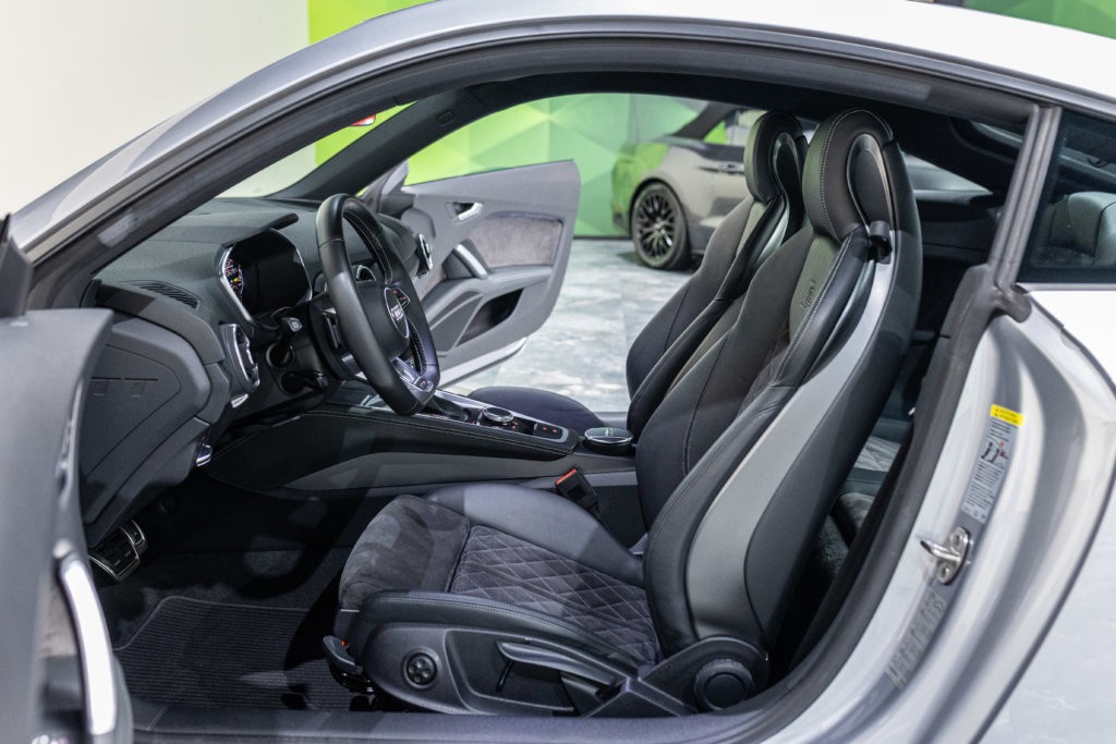 TTS Grise Interieur 13