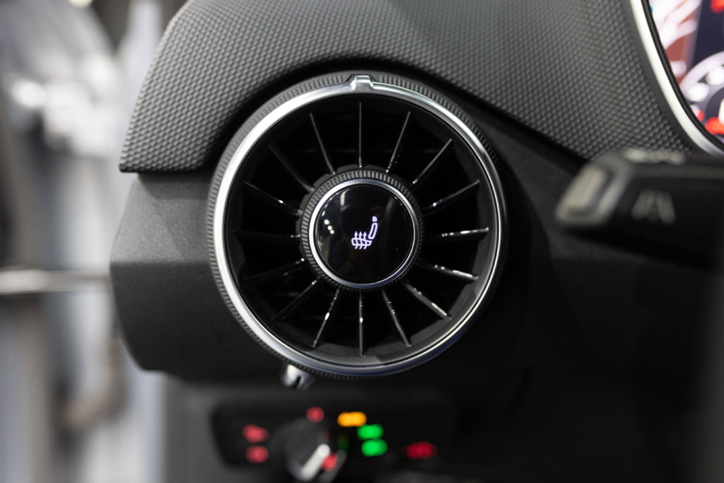 TTS Grise Interieur 22