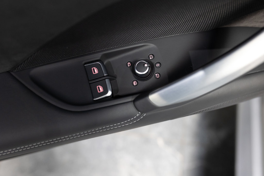 TTS Grise Interieur 4