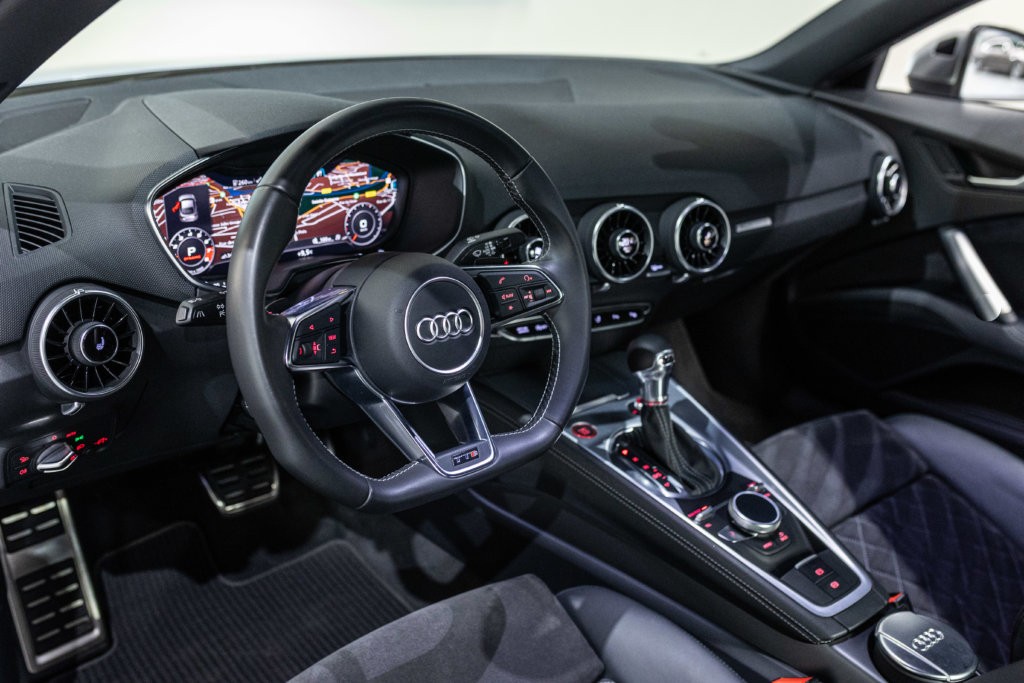 TTS Grise Interieur 6