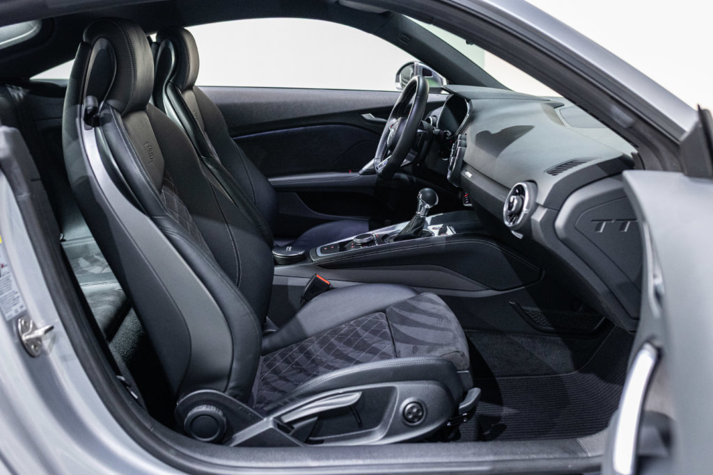 TTS Grise Interieur 7