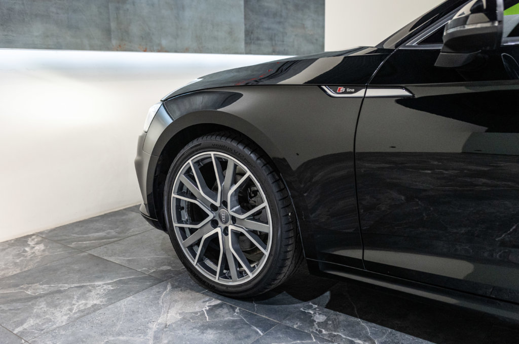 Audi A5 Noir Bullent Interieur 14