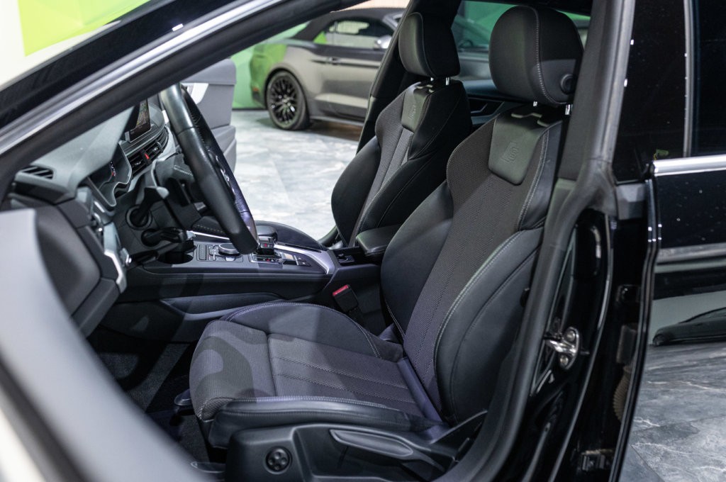 Audi A5 Noir Bullent Interieur 17