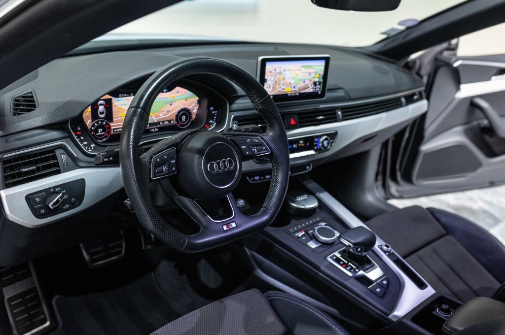 Audi A5 Noir Bullent Interieur 18