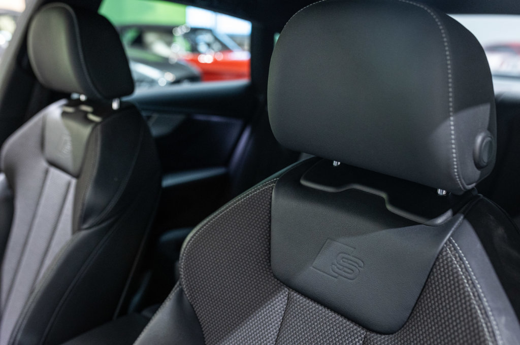 Audi A5 Noir Bullent Interieur 23