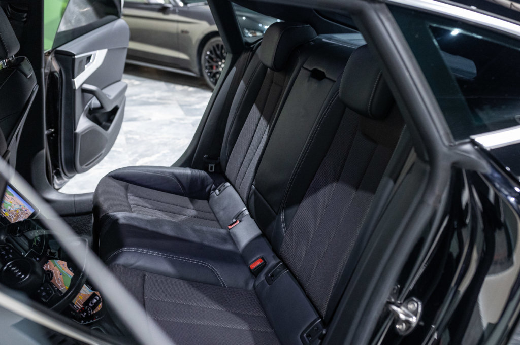 Audi A5 Noir Bullent Interieur 30