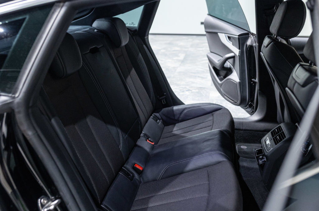 Audi A5 Noir Bullent Interieur 32