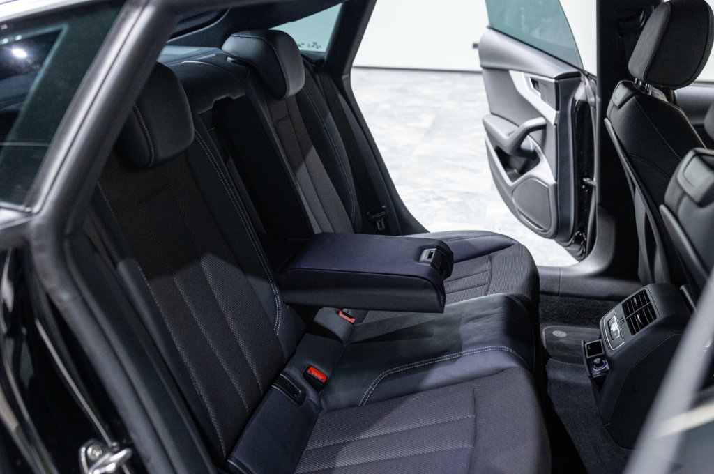 Audi A5 Noir Bullent Interieur 33