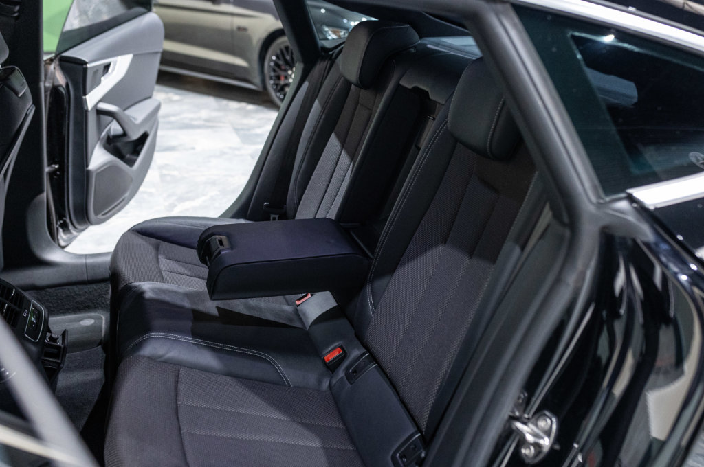 Audi A5 Noir Bullent Interieur 34