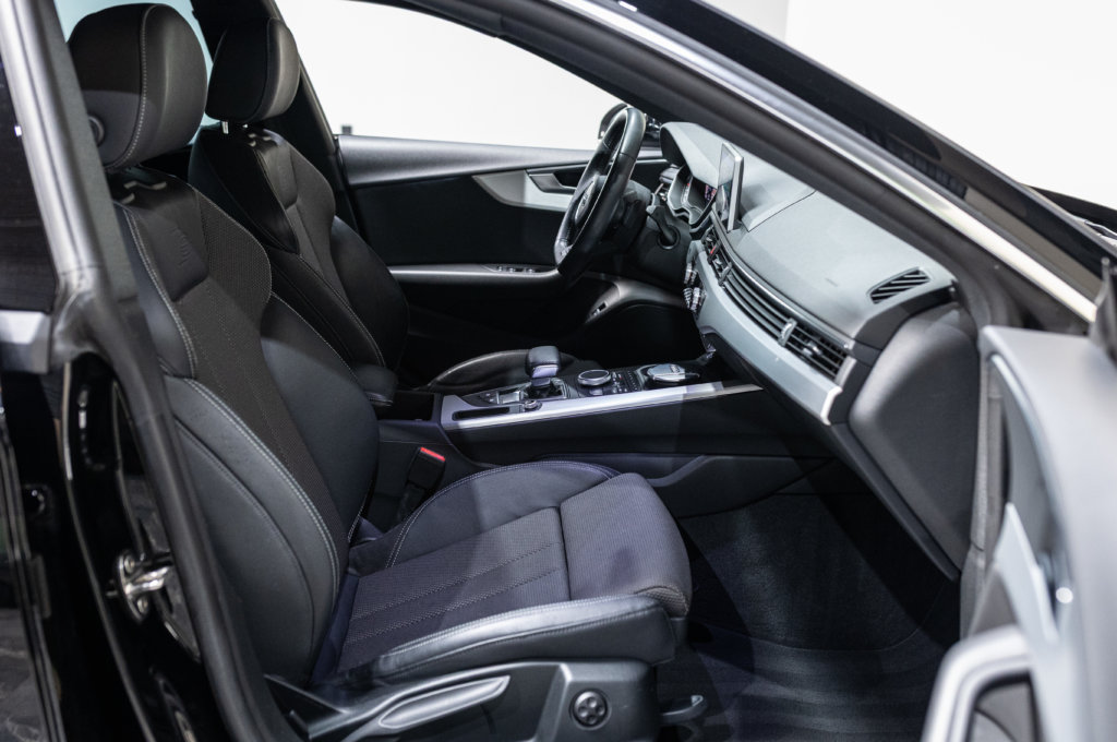Audi A5 Noir Bullent Interieur 8