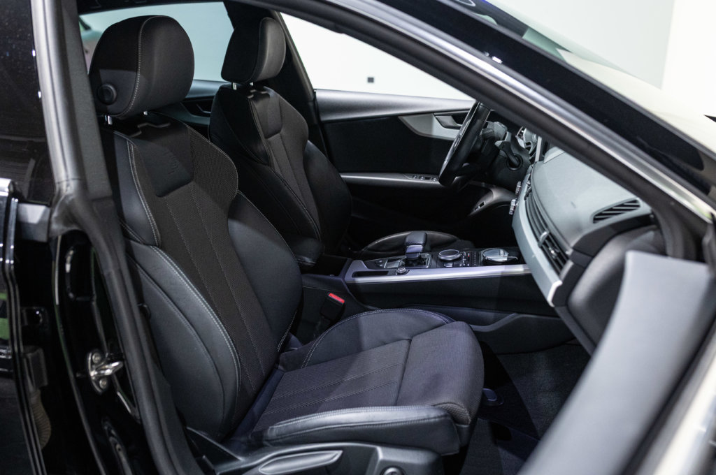 Audi A5 Noir Bullent Interieur 9