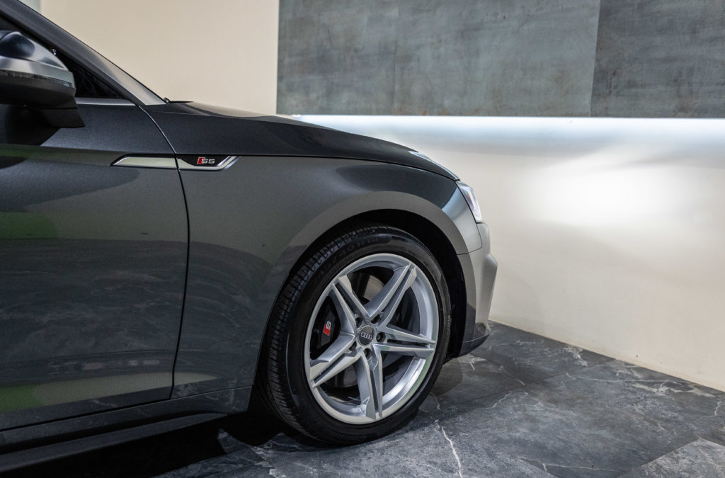 Audi S5 Cab Gris Interieur 19