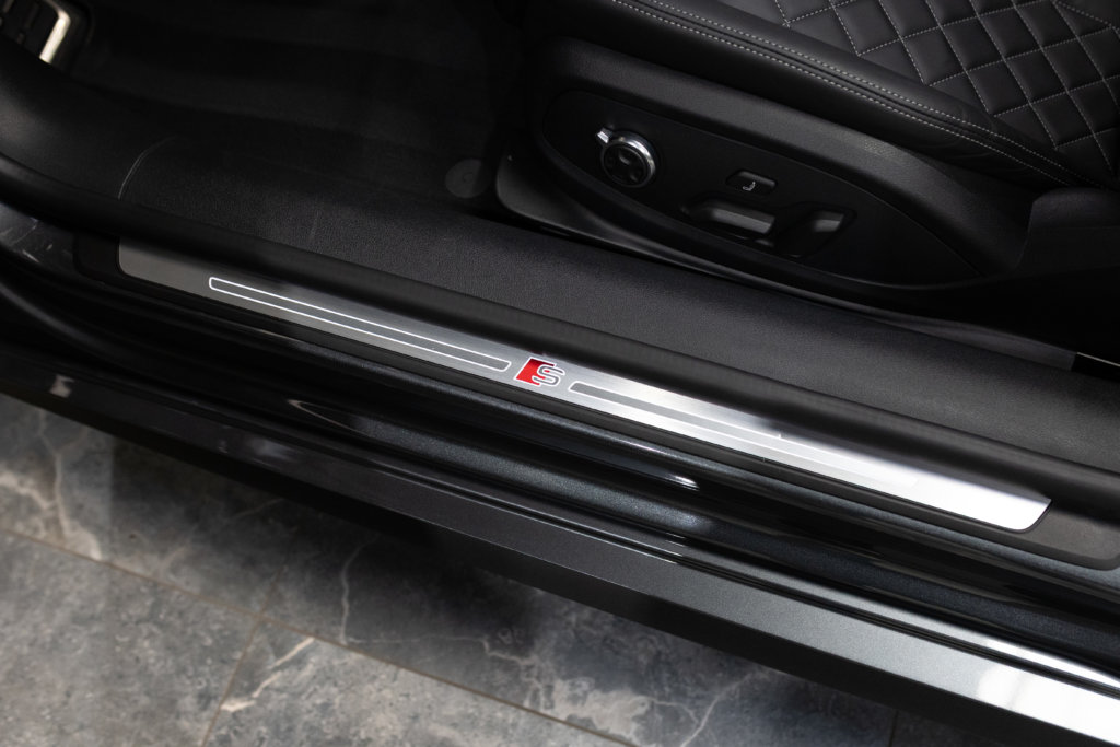 Audi S5 Cab Gris Interieur 3