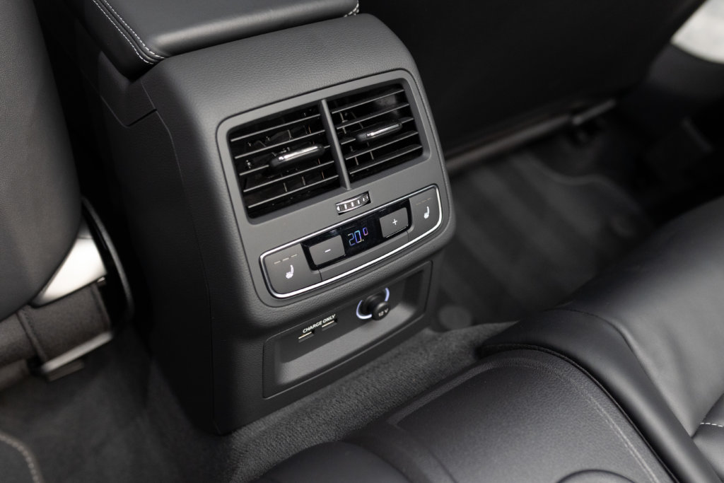 Audi S5 Cab Gris Interieur 32