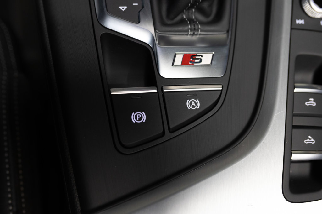 Audi S5 Cab Gris Interieur 47