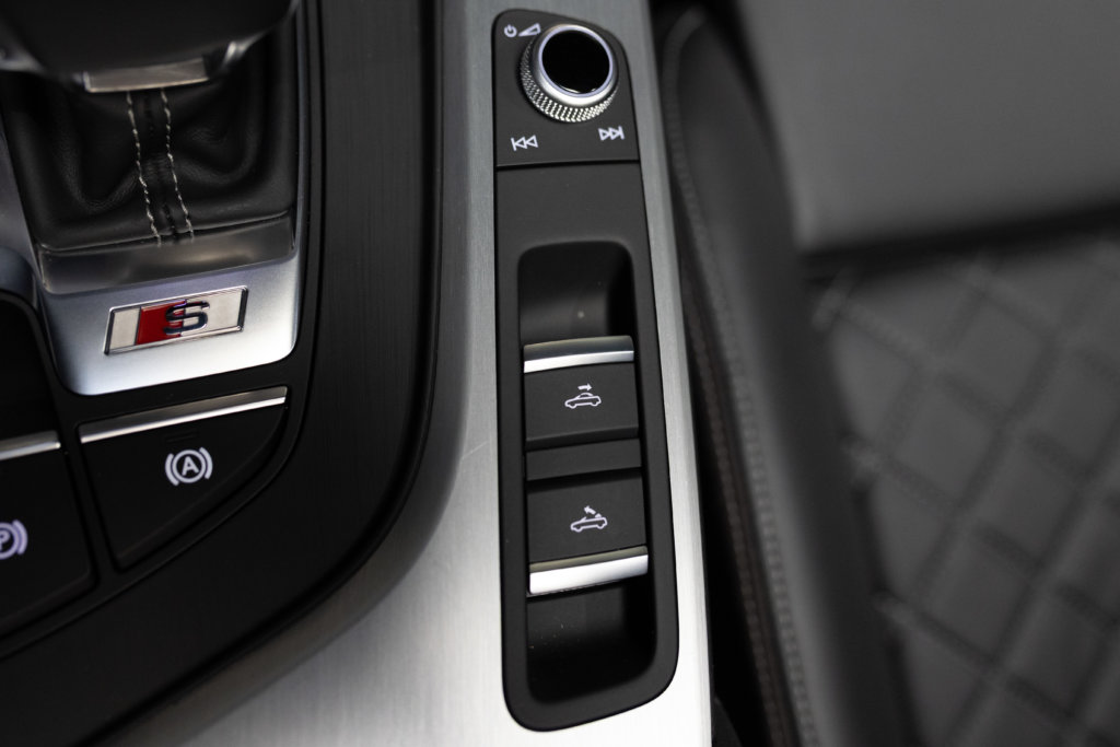 Audi S5 Cab Gris Interieur 48