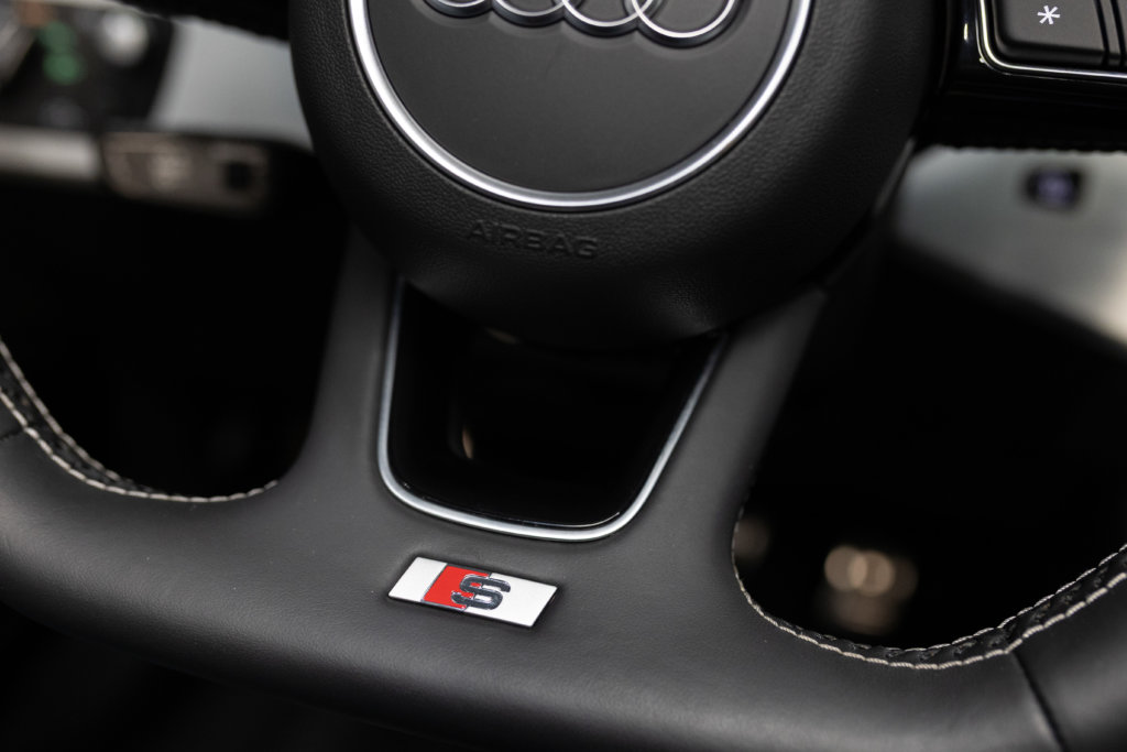 Audi S5 Cab Gris Interieur 51