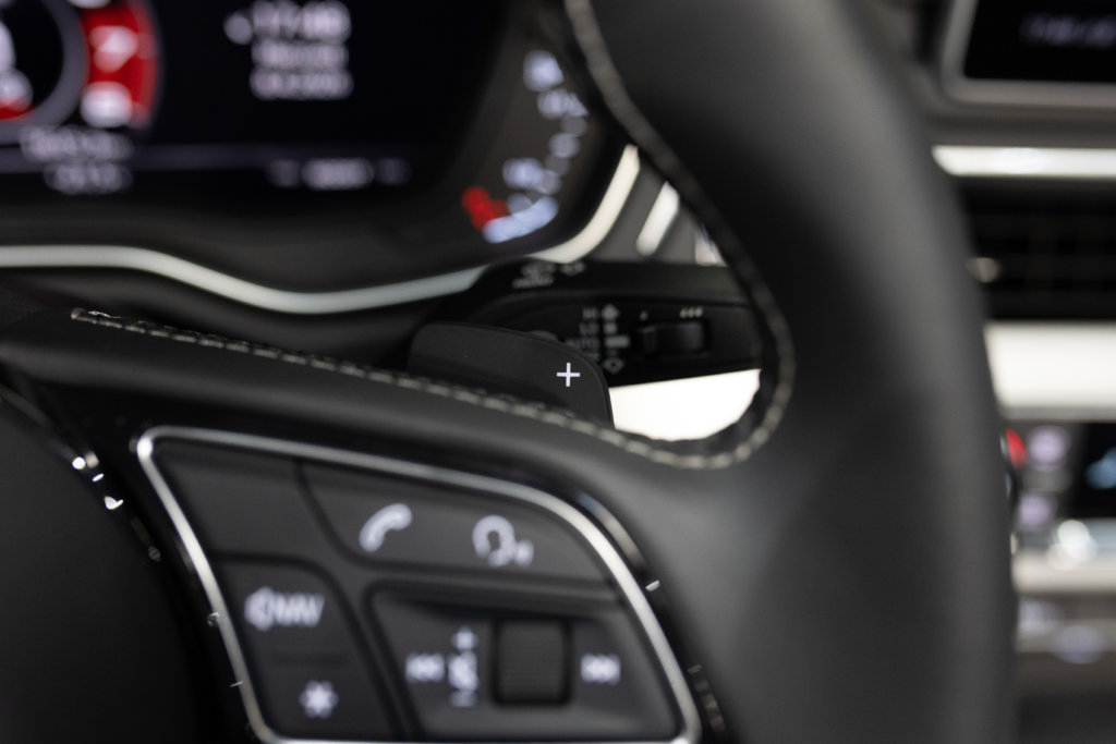 Audi S5 Cab Gris Interieur 53