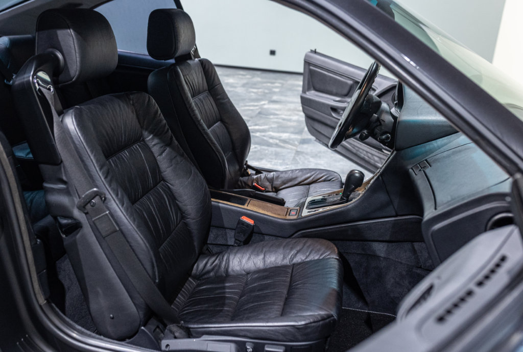 BMW 850i Grise Interieur 19