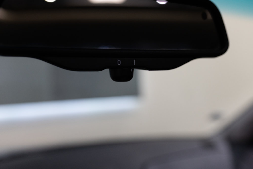 BMW 850i Grise Interieur 43