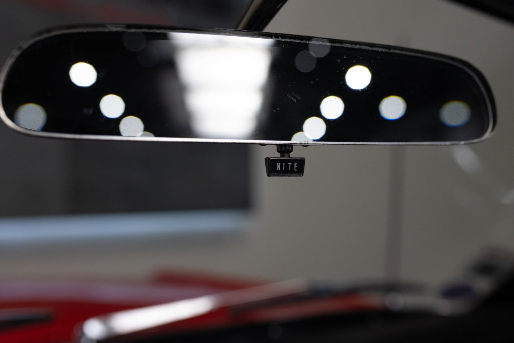 Mustang 65 Rouge Interieur 28