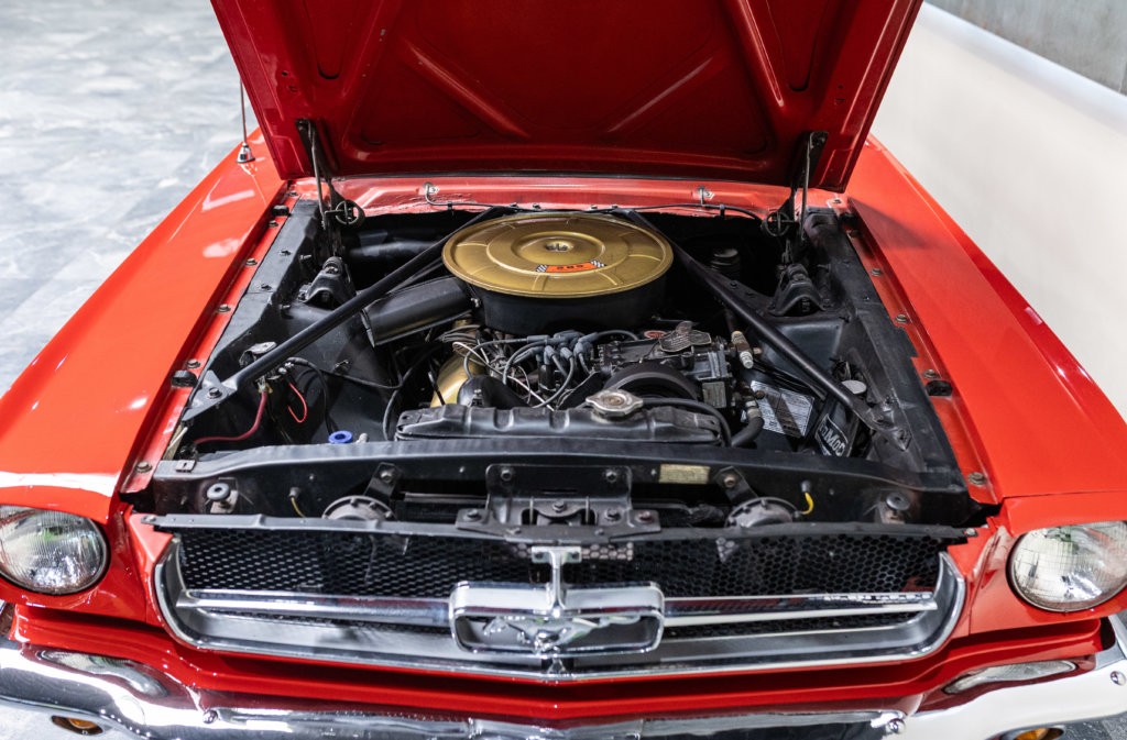 Mustang 65 Rouge Moteur 2