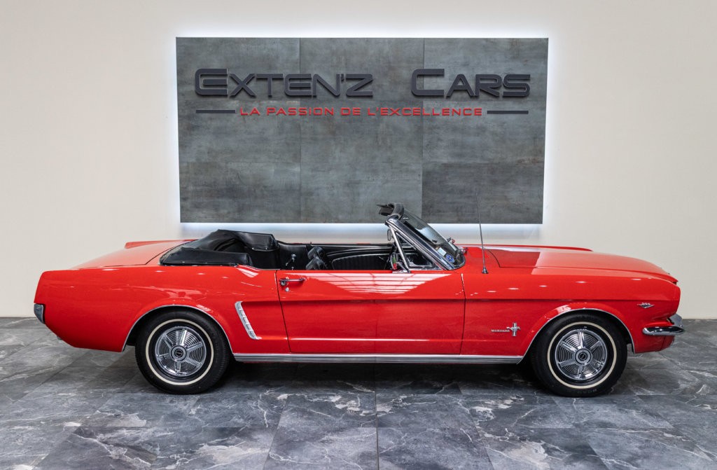 Mustang 65 Rouge lateral