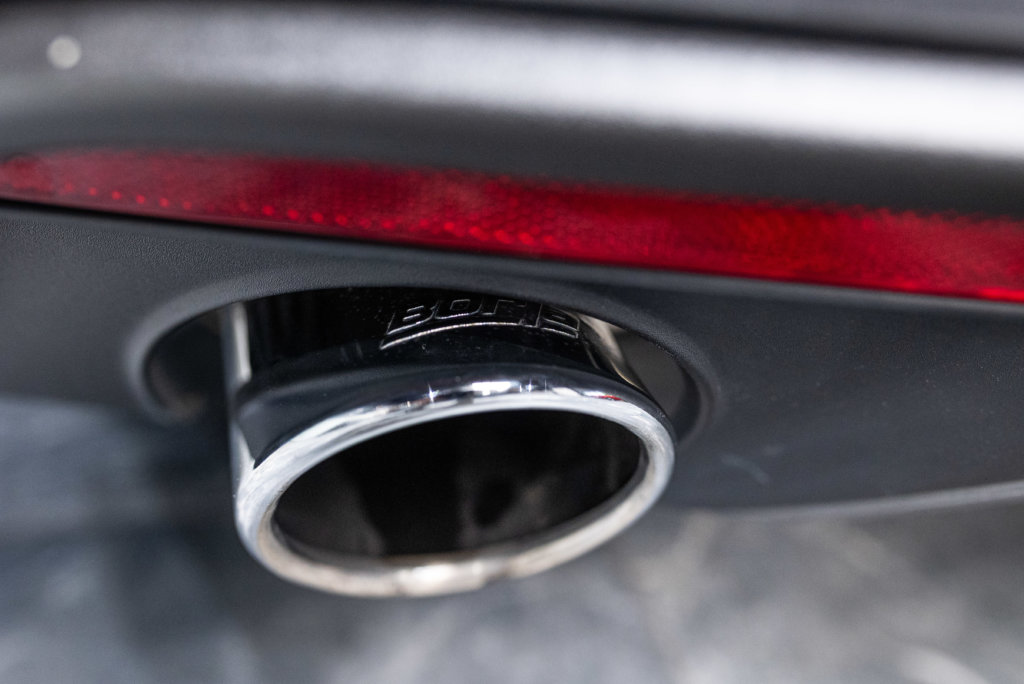 Mustang V8 Gris Magnetic Sync 2 Echapp BORLA