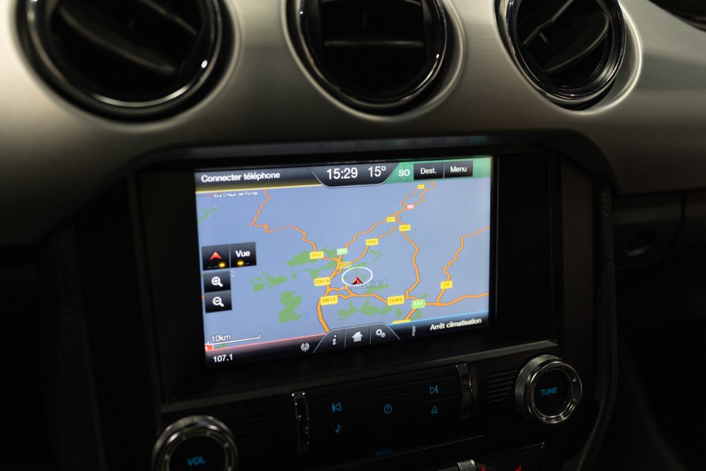 Mustang V8 Gris Magnetic Sync 2 Echapp BORLA Interieur 24