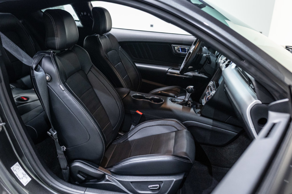 Mustang V8 Gris Magnetic Sync 2 Echapp BORLA Interieur 7