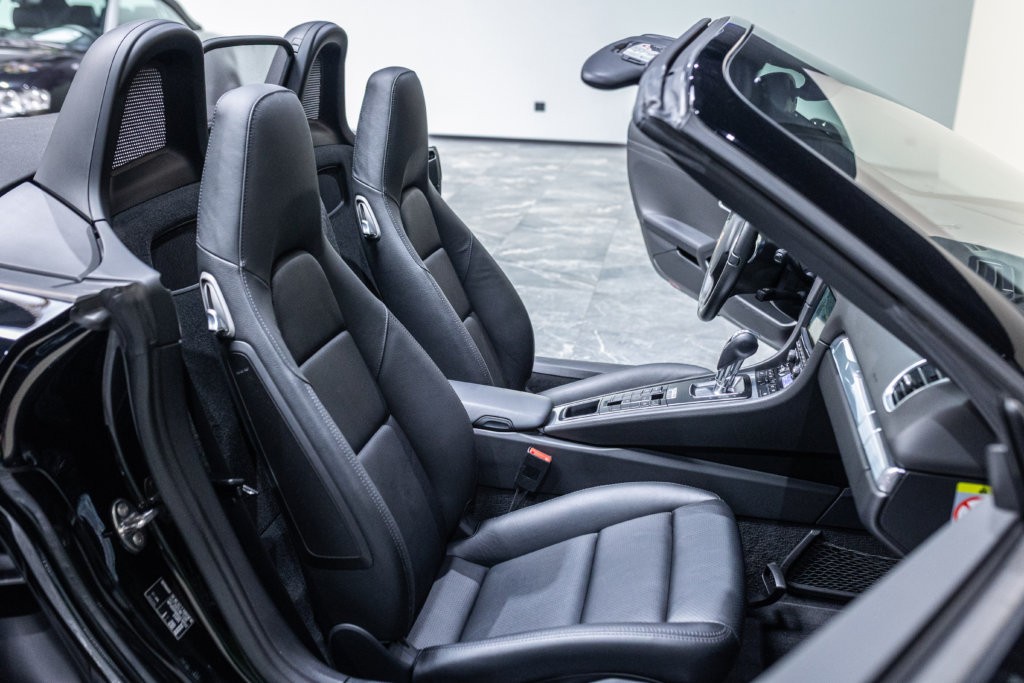 Porsche Boxster S Noir Interieur 16