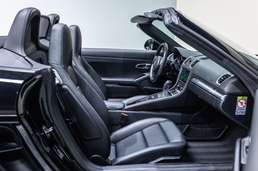 Porsche Boxster S Noir Interieur 6