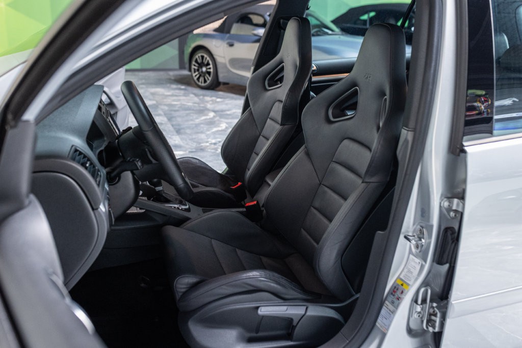 Golf 5 R32 Grise Interieur 15