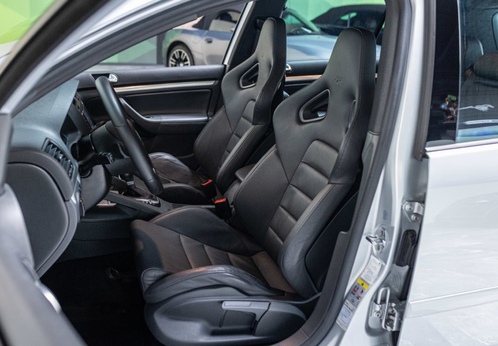 Golf 5 R32 Grise Interieur 2