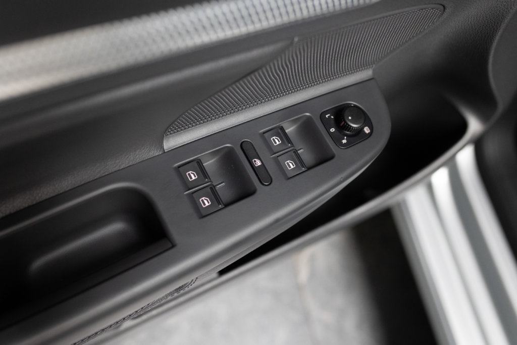 Golf 5 R32 Grise Interieur 3