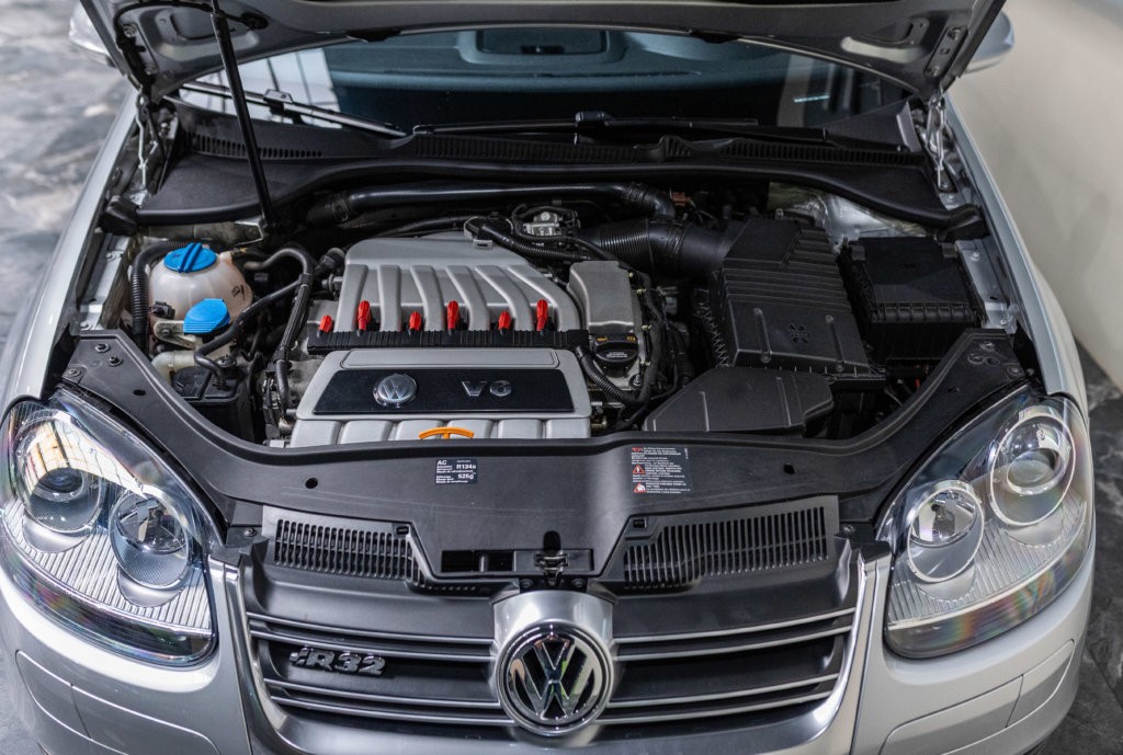 Golf 5 R32 Grise Moteur 2