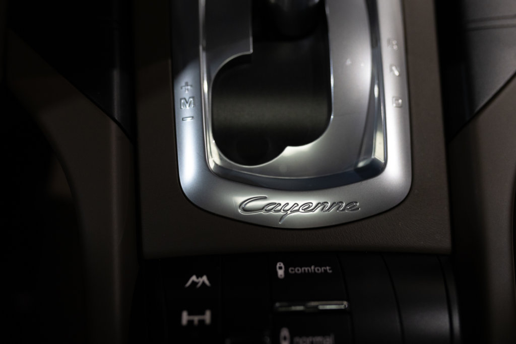 Porsche Cayenne diesel blanc interieur 42
