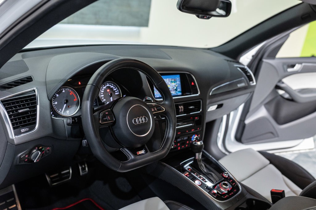 SQ5 Blanc Extenz Interieur 19