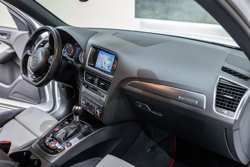 SQ5 Blanc Extenz Interieur 22