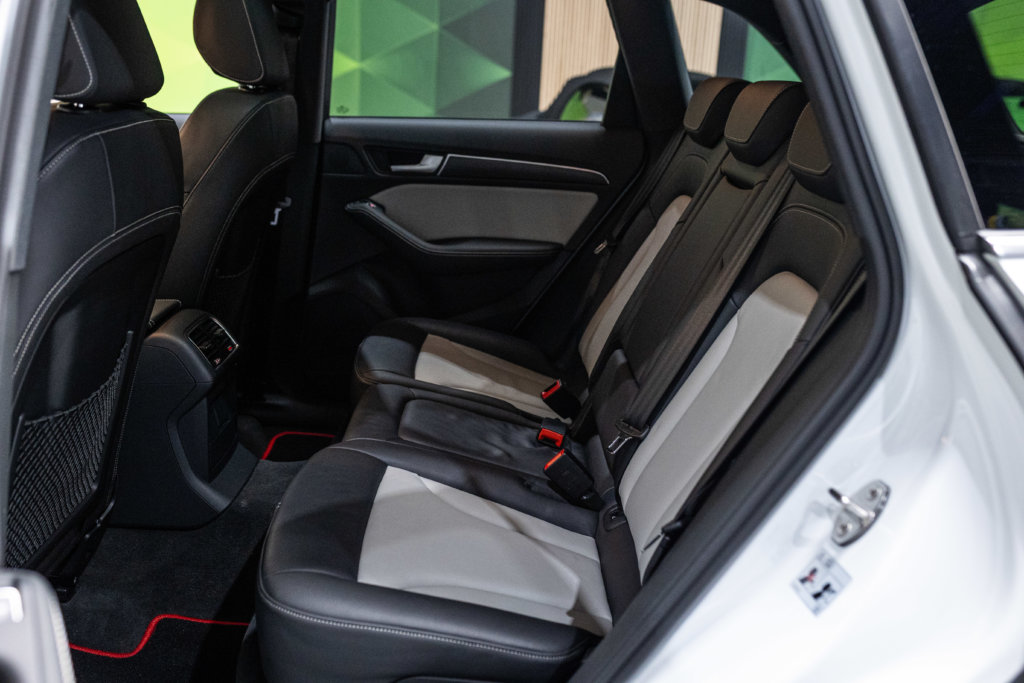 SQ5 Blanc Extenz Interieur 23