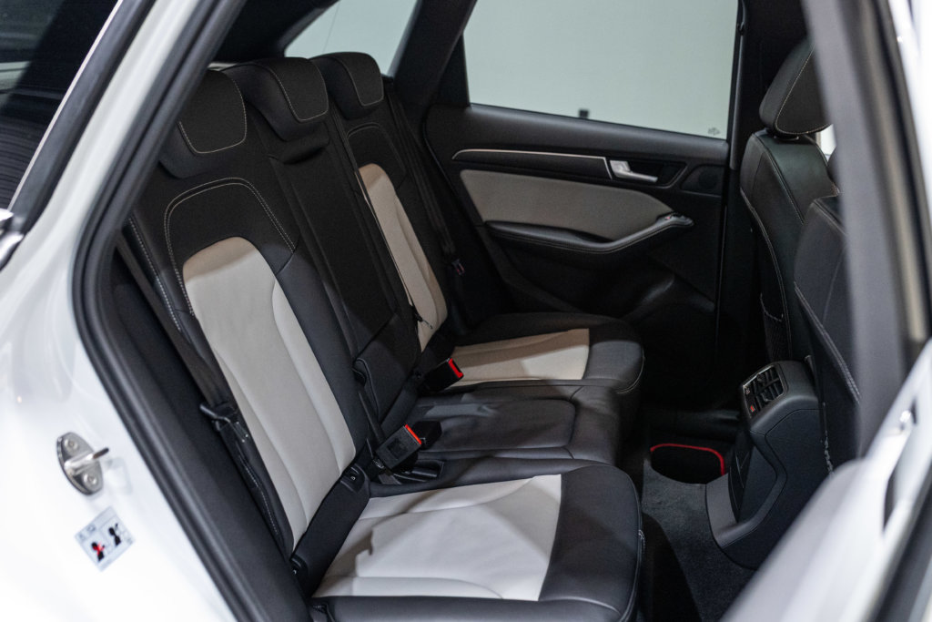 SQ5 Blanc Extenz Interieur 26