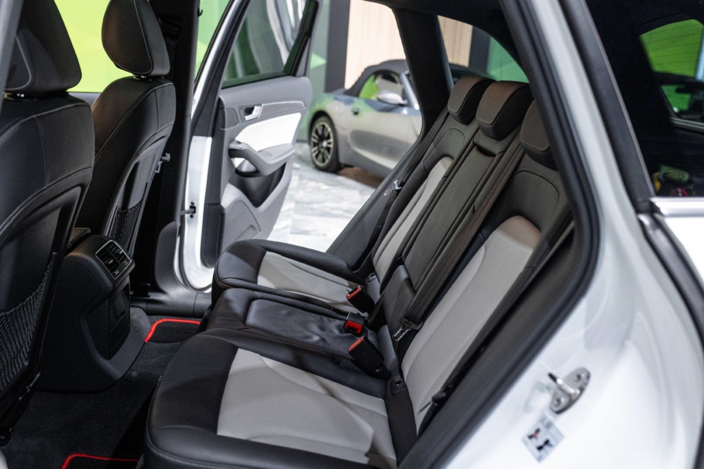 SQ5 Blanc Extenz Interieur 27