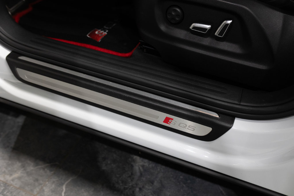 SQ5 Blanc Extenz Interieur 3