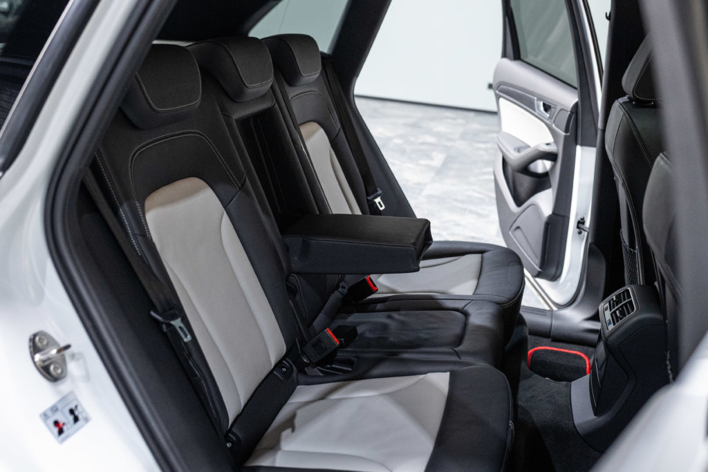 SQ5 Blanc Extenz Interieur 32