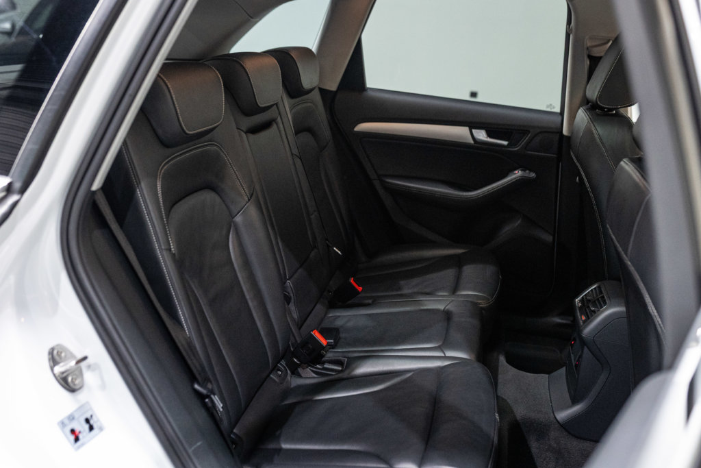 SQ5 Blanc Kerim Interieur 25