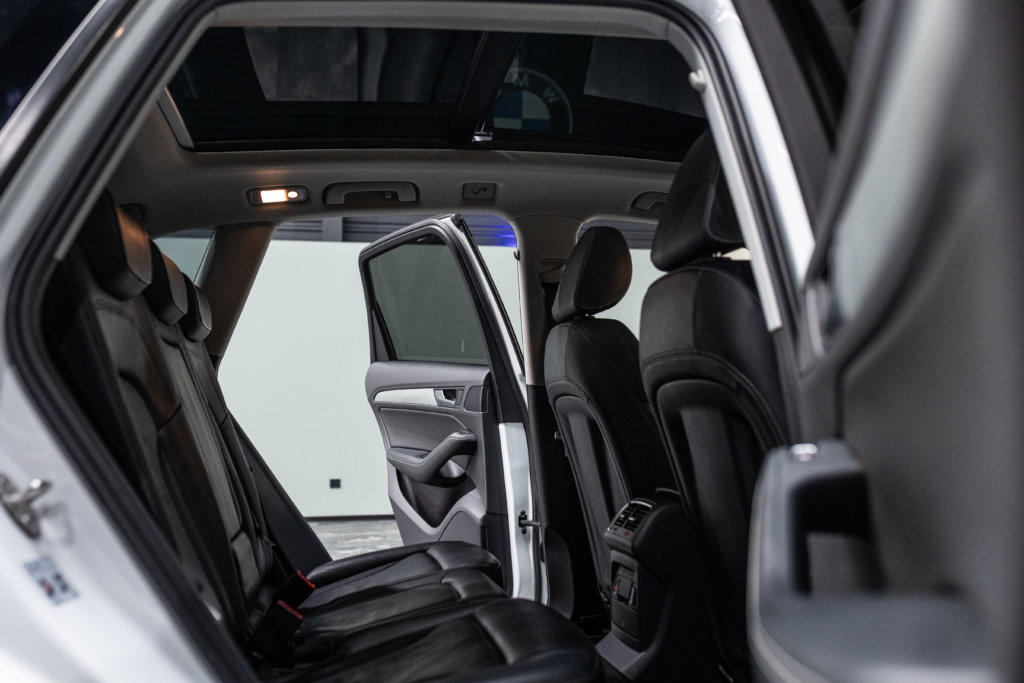 SQ5 Blanc Kerim Interieur 32