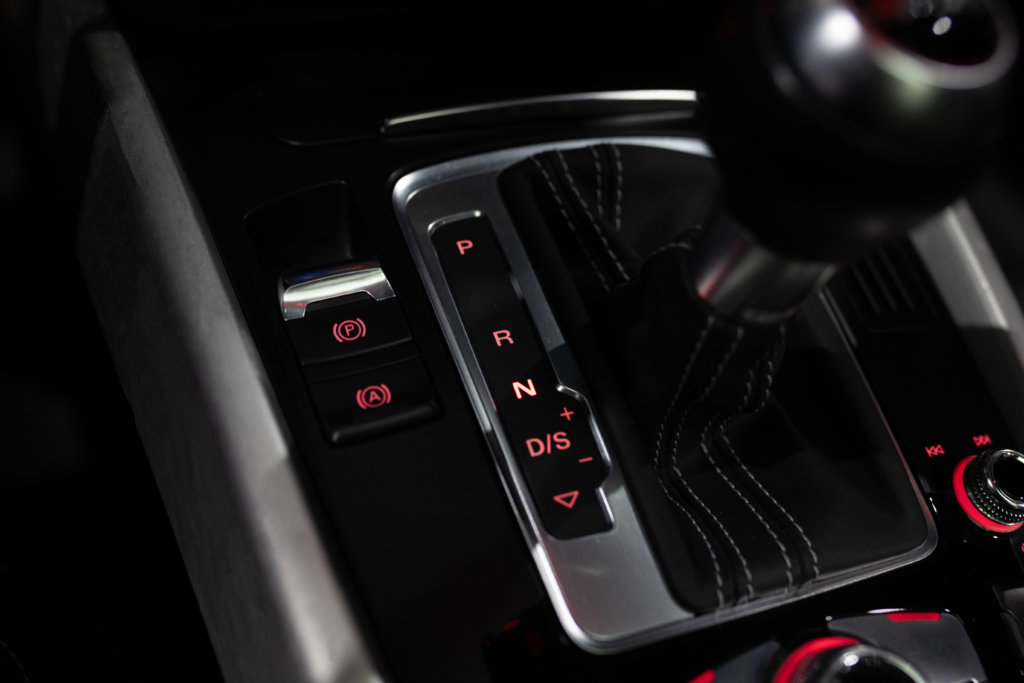 SQ5 Blanc Kerim Interieur 45