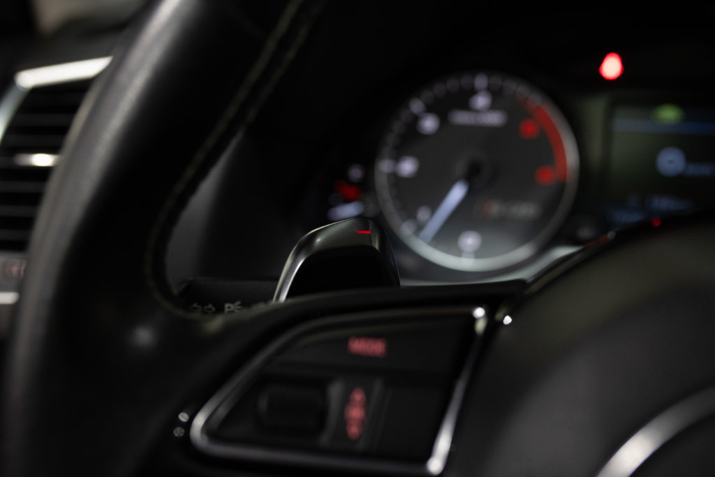SQ5 Blanc Kerim Interieur 53